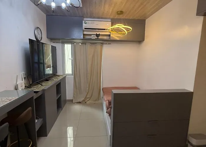 A Cozy At Victoria Sports Tower With Pool Access Walking Distance To Gma Mrt & Near Sm North Edsa Manila
