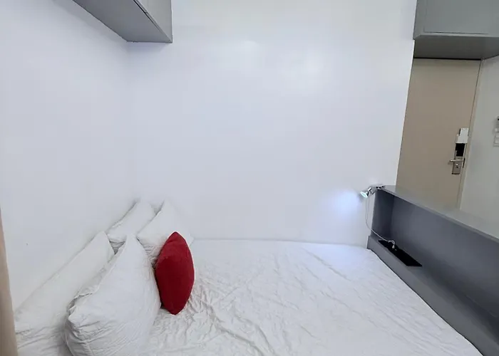 A Cozy At Victoria Sports Tower With Pool Access Walking Distance To Gma Mrt & Near Sm North Edsa *